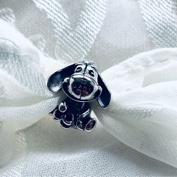 🐻 NWOT Winnie the Pooh Charm & Eeyore Charm - Picture 4 of 15